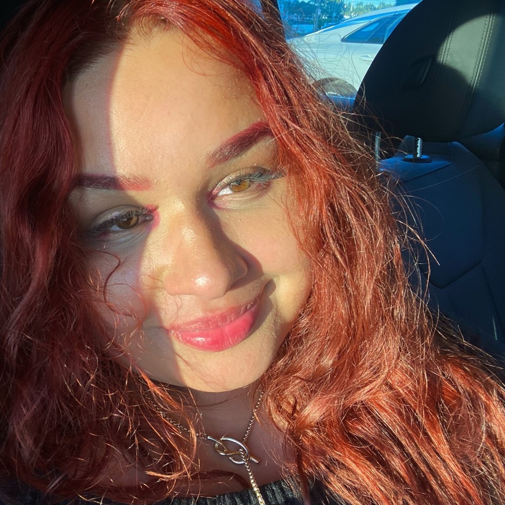 Meet your Posher, Joivyktoria